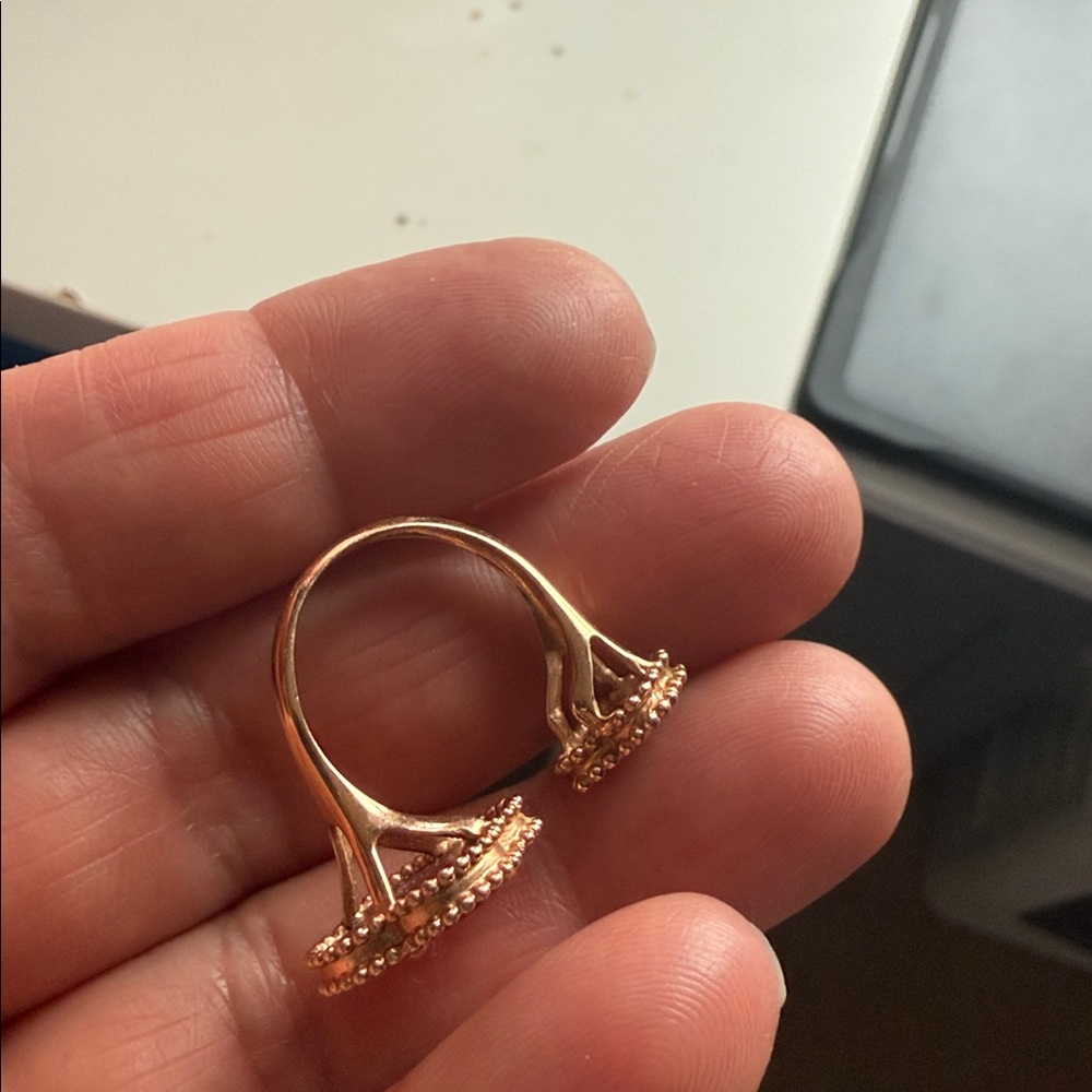 18K Rose Gold Carnelian Alhambra Between the Finger Ring - Picture 3 of 5